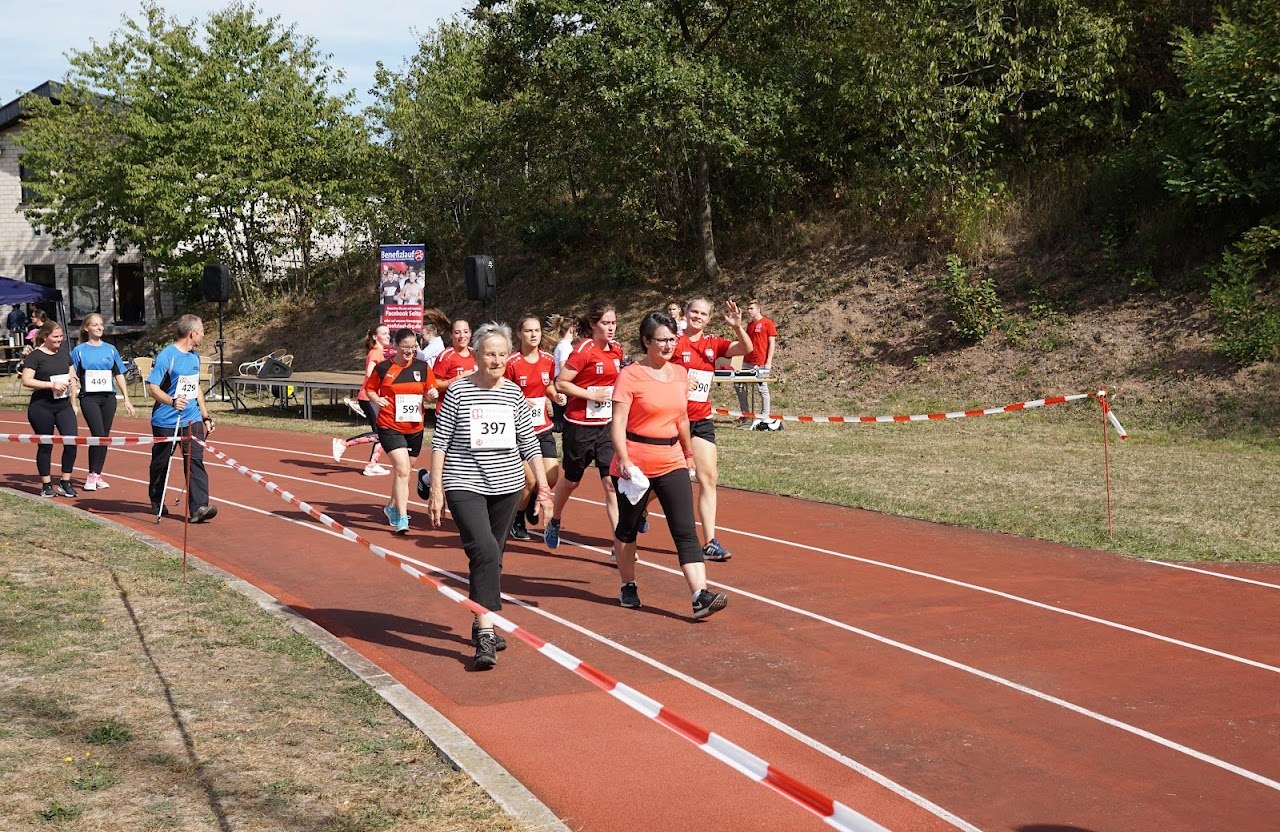 Bild vom 11. Benefizlauf im Jahr 2019. Dies ist das 70. Bild.